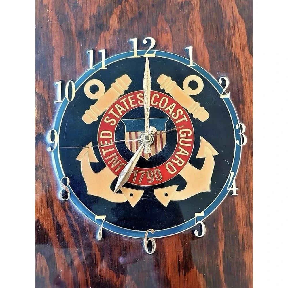 United States Coast Guard Shield Wood Hanging Wall Clock Analog Arabic As-is